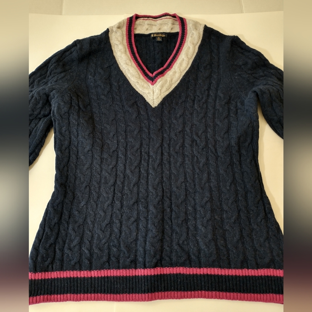 Brooks Brothers 100% Lamb's Wool Cable Knit V-neck Sweater, Women's Size XL